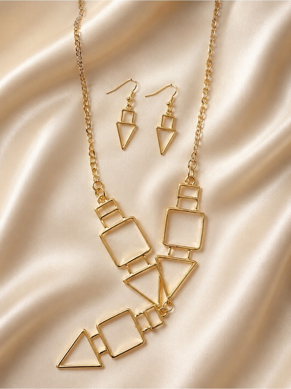 Boutique Geometric Gold Tone Necklace and Earring Set Brand New in Packaging OS